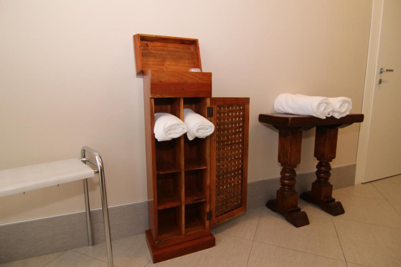 סנטיה Hotel Ristorante Vittoria מראה חיצוני תמונה